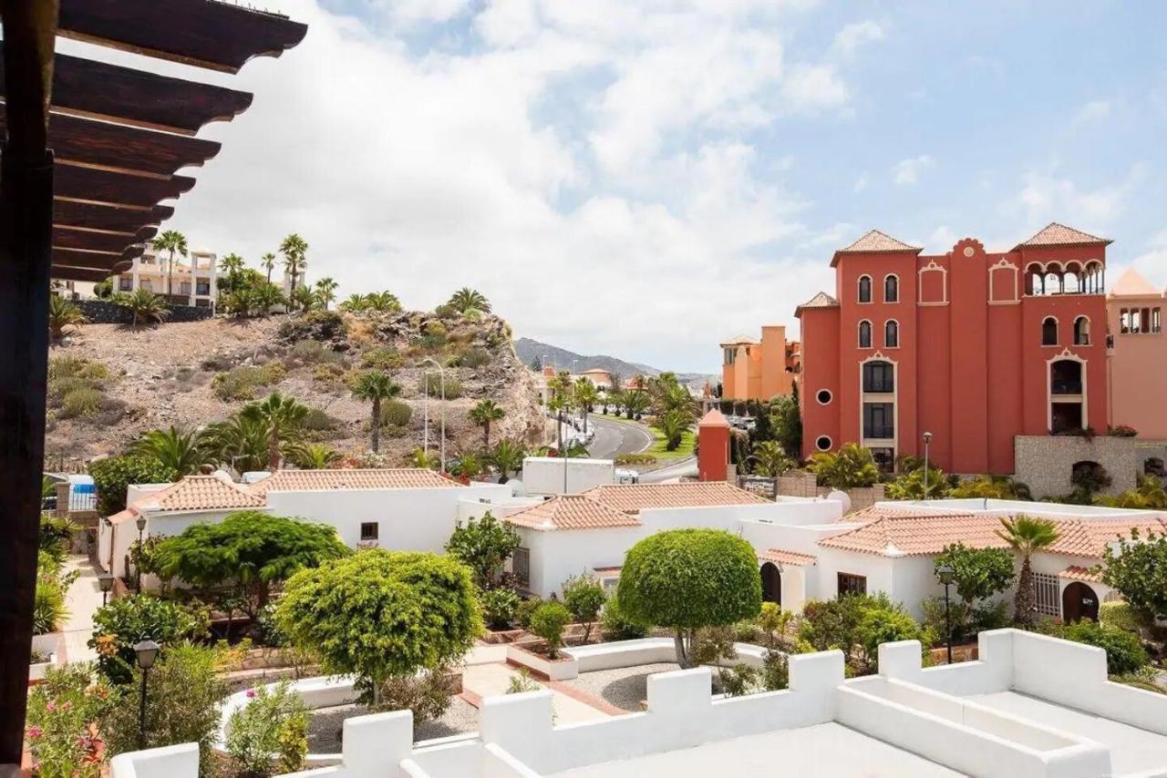 1 Bedroom Apartment For 4 People In Tenerife Costa Adeje  Zewnętrze zdjęcie
